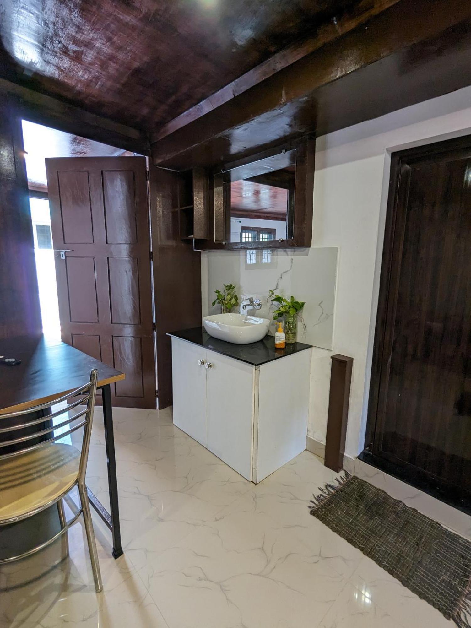 Budget Home Kochi 외부 사진